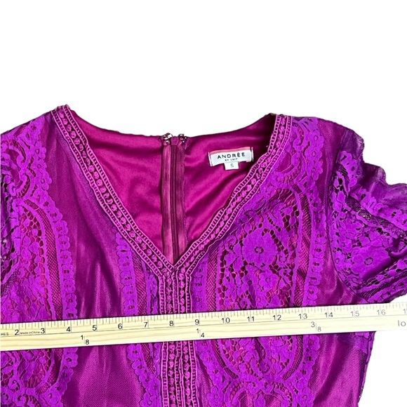 Andre by Unit Embroidered and Lace Dress women’s size small in fuchsia - Picture 9 of 10